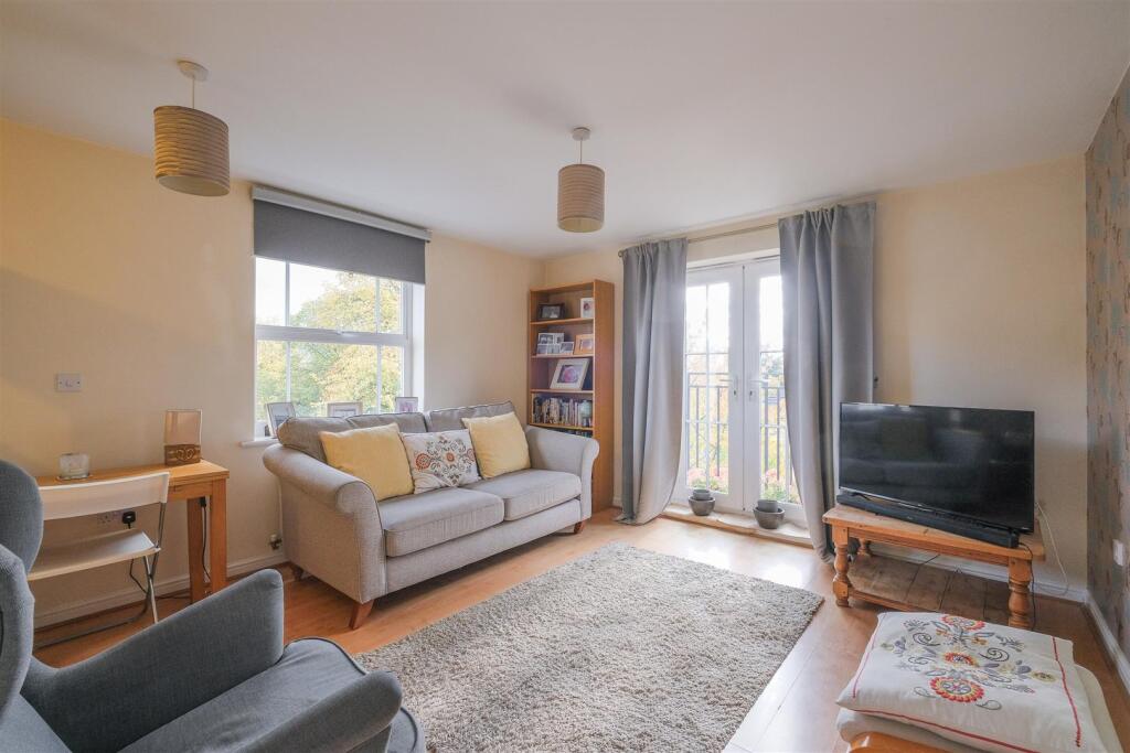 Apartment in Halifax - View 2