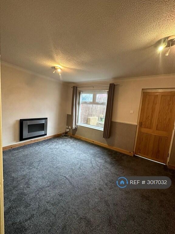 House in Bolton - View 5