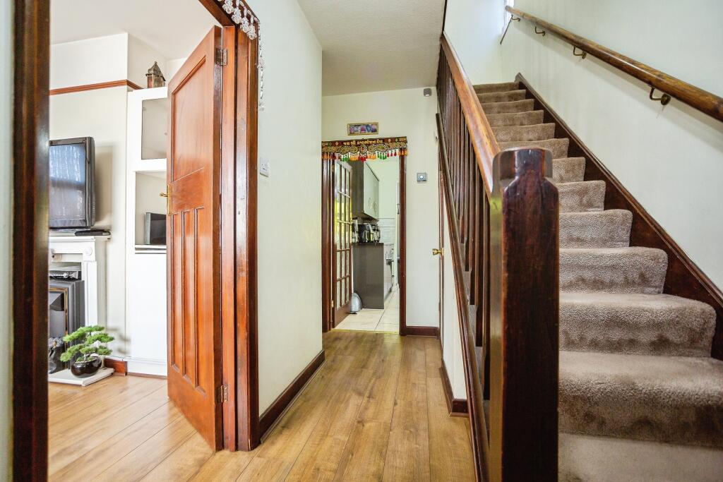 House in Tunbridge Wells, High Brooms, Southborough - View 5