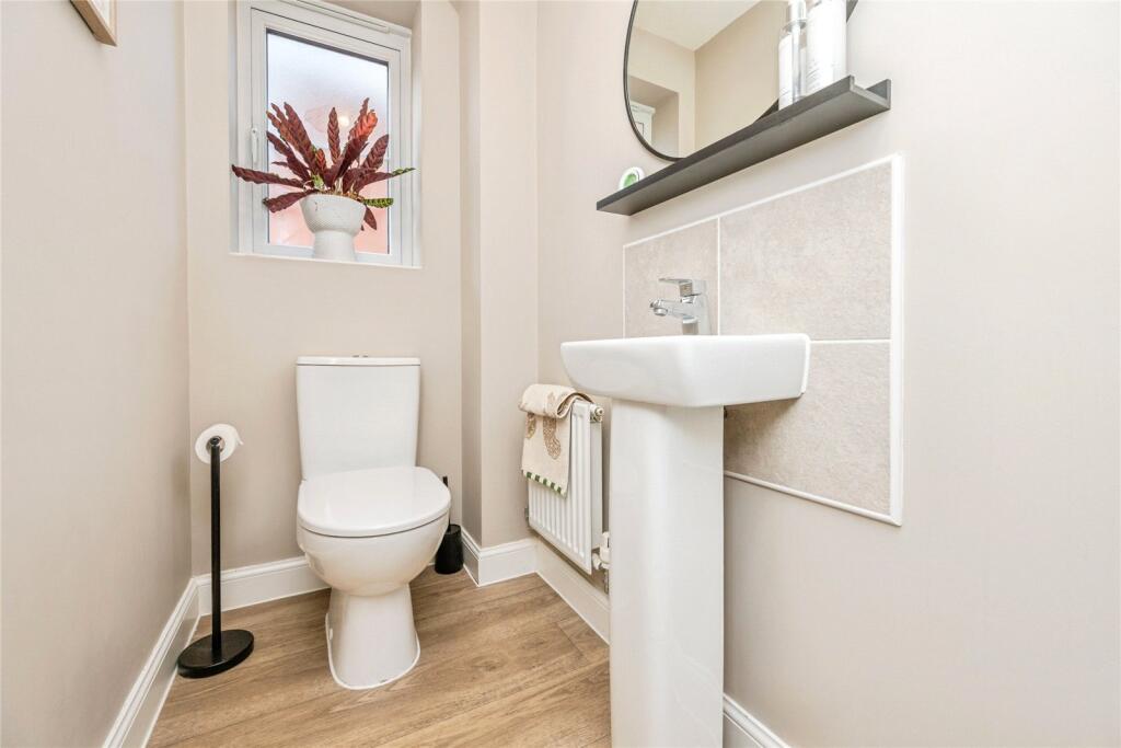 Axminster Drive, Stourport-on-Severn, Worcestershire, DY13 - Widok 5