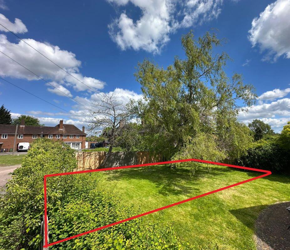 Main image of property: Land off Farm Close, Solihull, West Midlands, B92 9ES