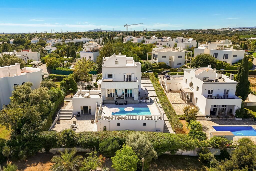 Main image of property: Algarve, Tavira (Santa Maria e Santiago)