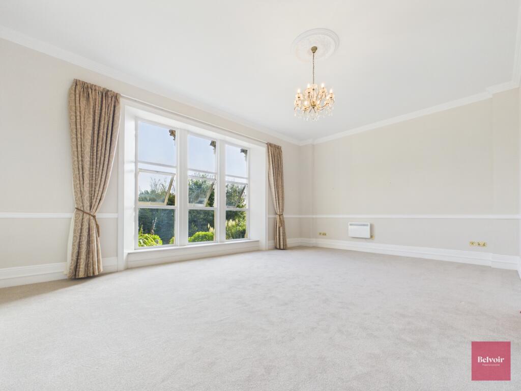 Apartment in Swansea - More