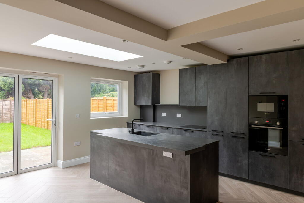 House in Tonbridge - View 5