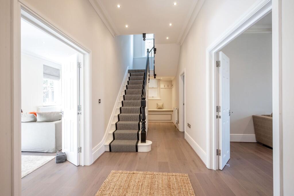 House in London - More