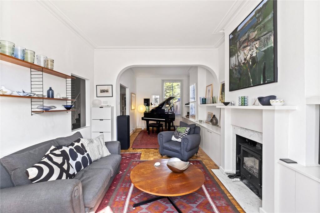House in London - View 2