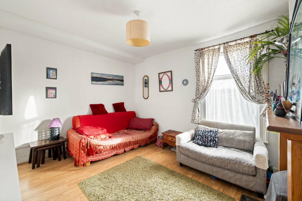 House in Dover - View 4