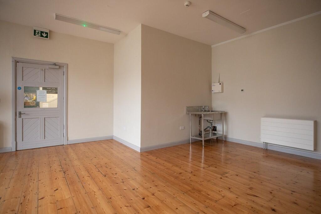 Additional image 3 of Crispin Hall, 83 High Street, Street, Somerset, BA16 0EZ