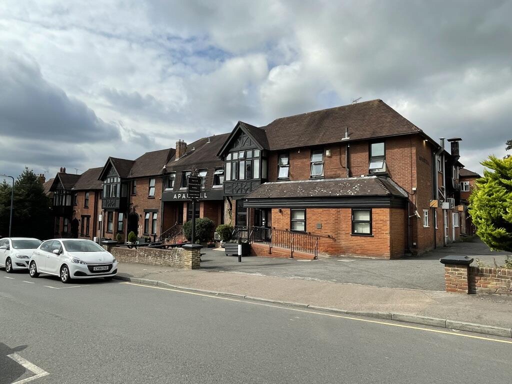 Main image of property: Grange Moor Hotel, 4-8 St. Michaels Road, Maidstone, Kent, ME16 8BS