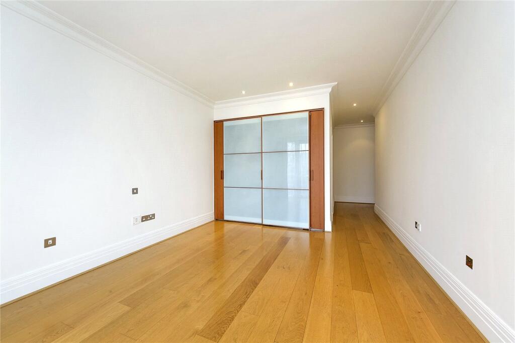 Apartment in Twickenham - More
