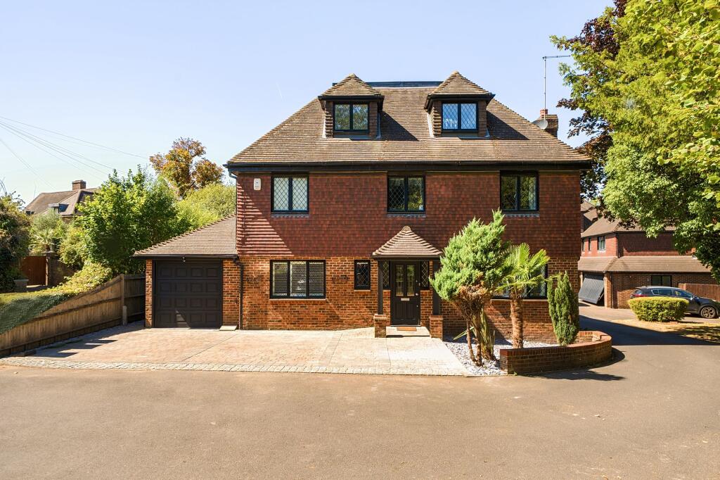 Main image of property: Park Lane, Ashtead, KT21
