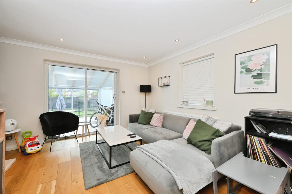 Additional image 5 of Longlands Road, Welwyn Garden City