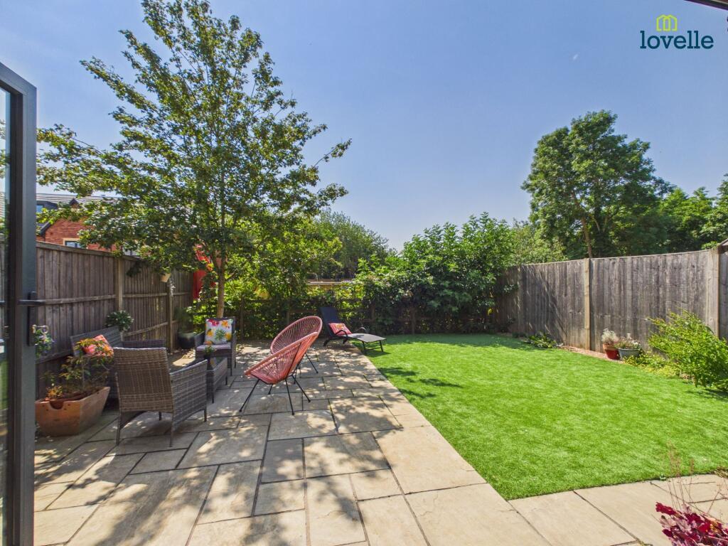 3-bed semi-detached on Arnage Court, Nettleham, LN2, £270,000