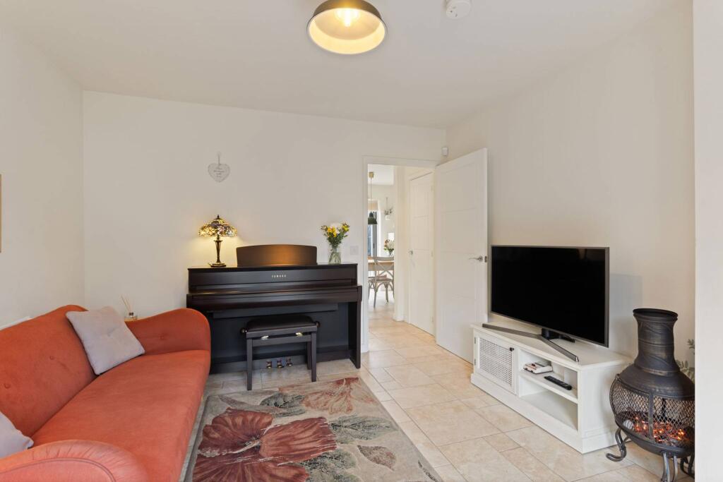 House in Edinburgh, Sighthill - View 4