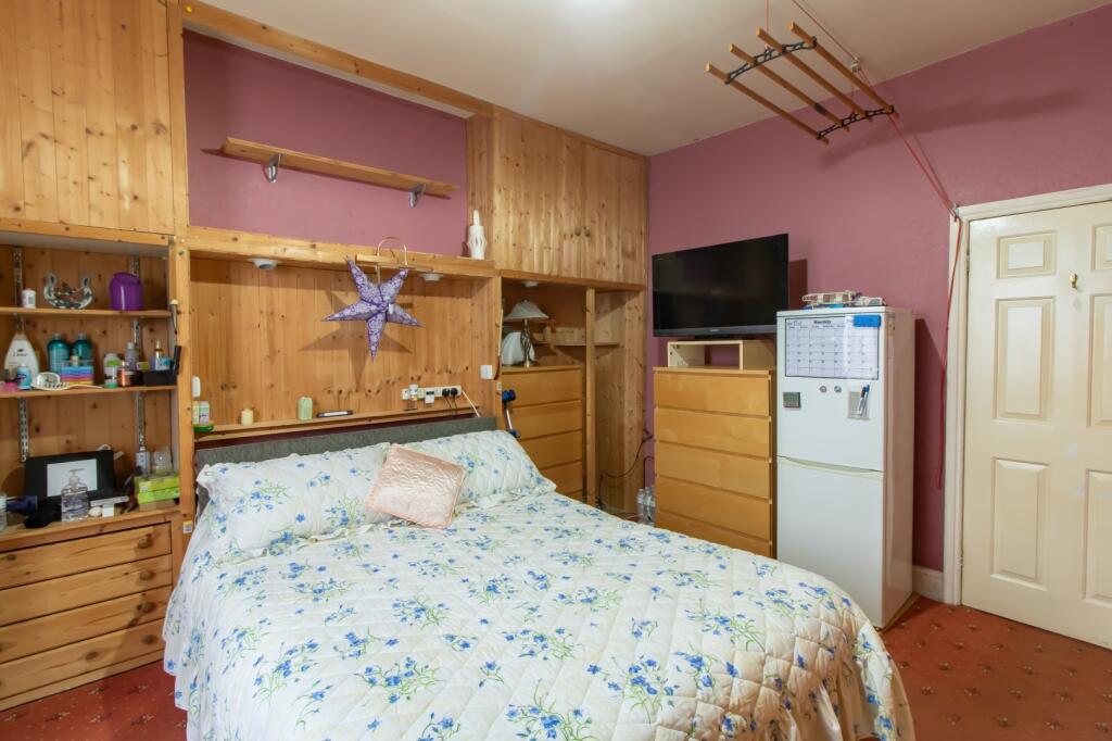 House in Gateshead, North East - More
