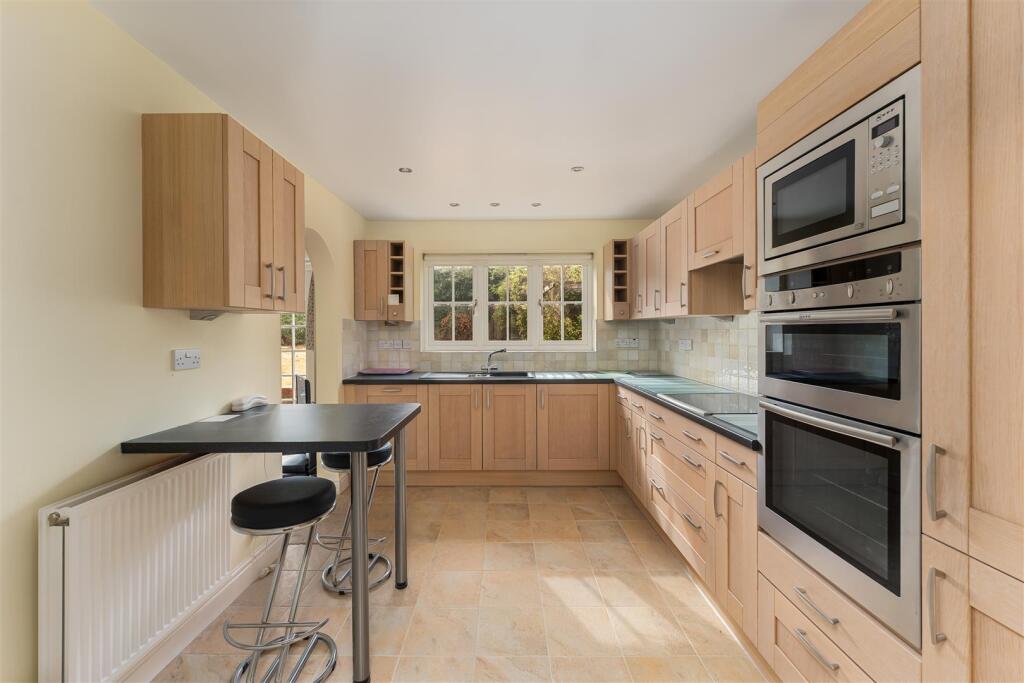 House in Aynho, West Northamptonshire - View 2