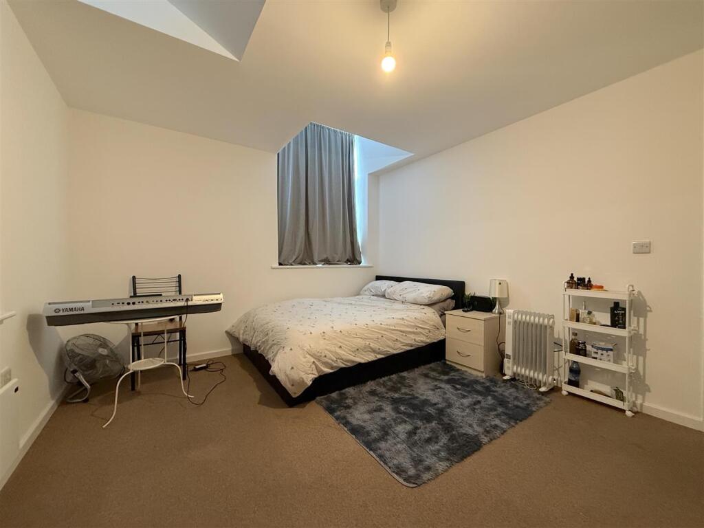 Apartment in Bolton, Greater Manchester - More