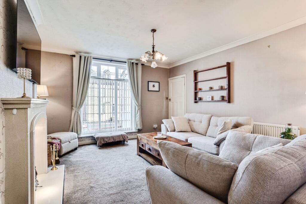 Dewsbury Road, Ossett, WF5 photo 3