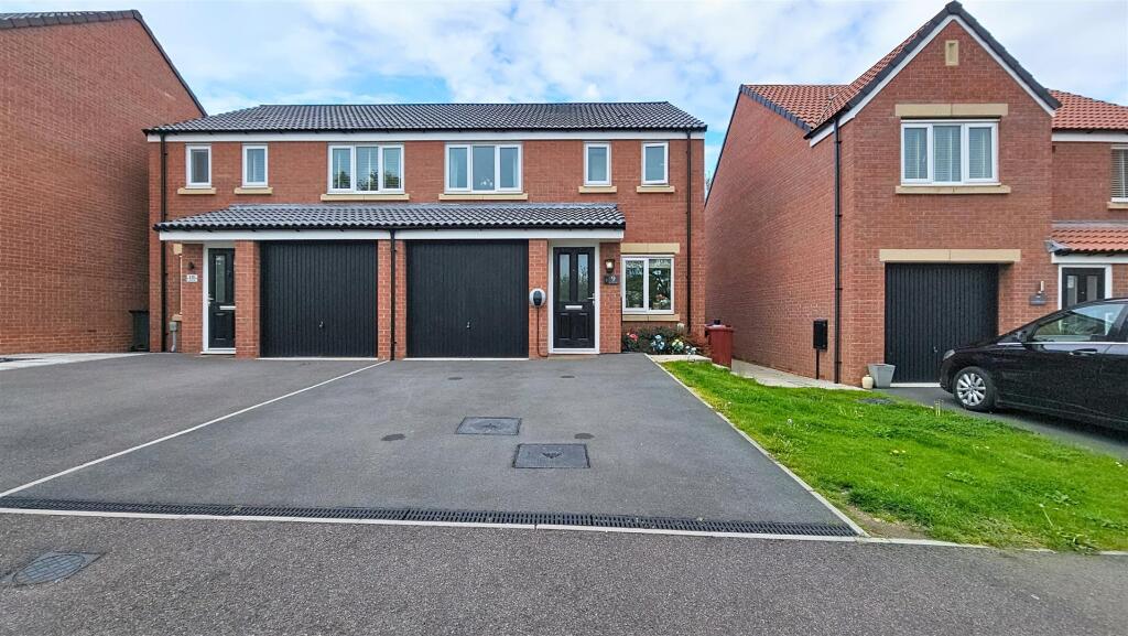 Main image of property: Moonstone Way, Chesterfield, S41
