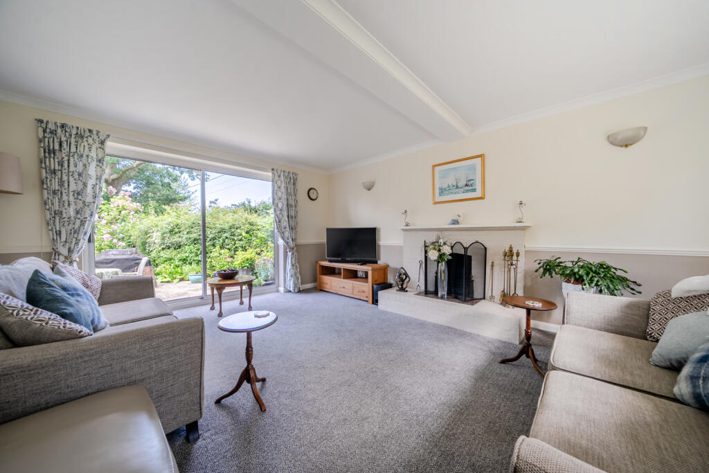 House in Waverley, Cranleigh - View 4