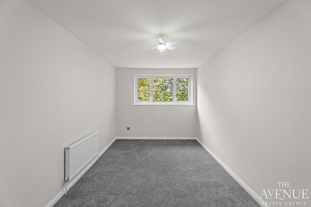 House in Stoke-on-Trent - View 4