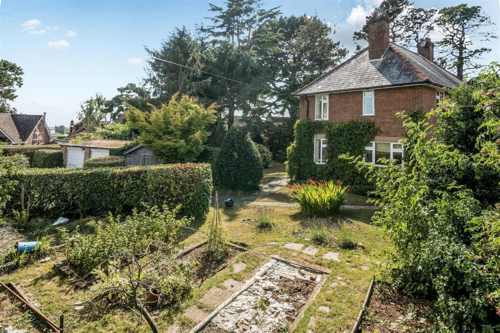 5-bed detached on Exeter Road, Exmouth, £750,000