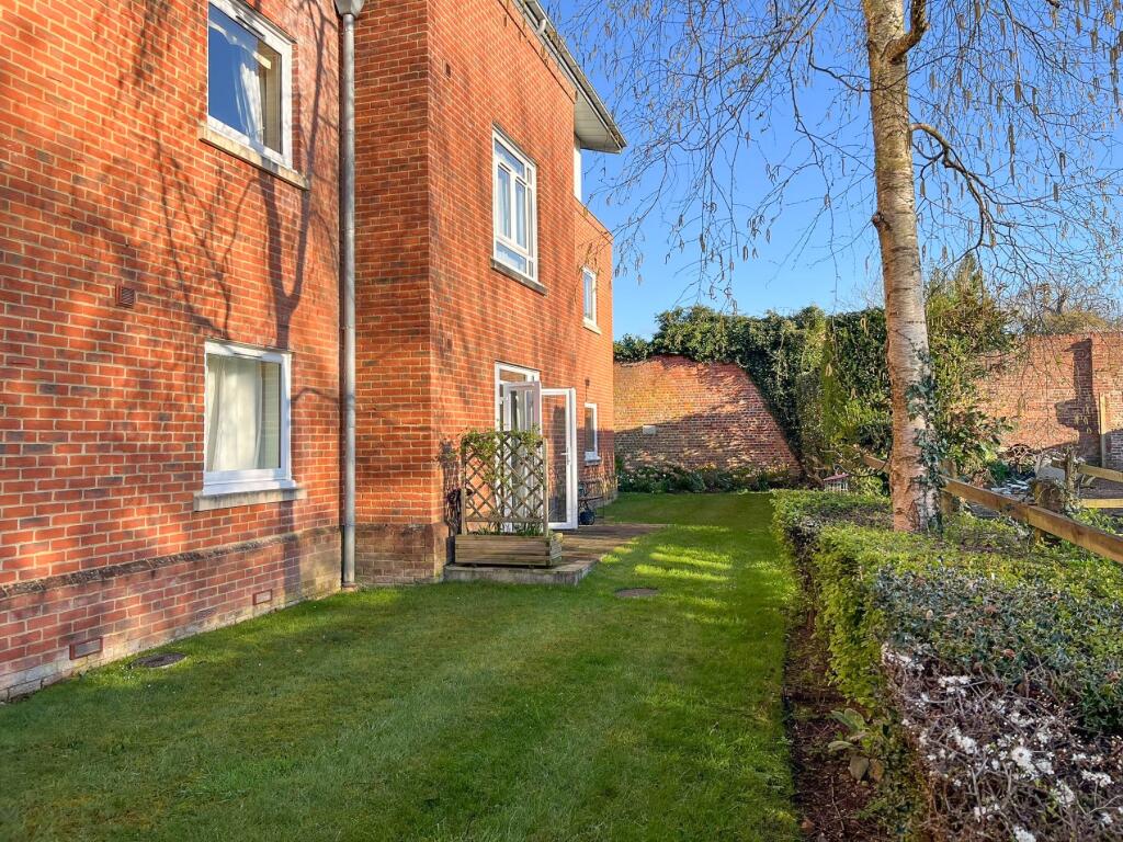 Main image of property: Butlers Place, Portsmouth Road, Milford, Surrey, GU8