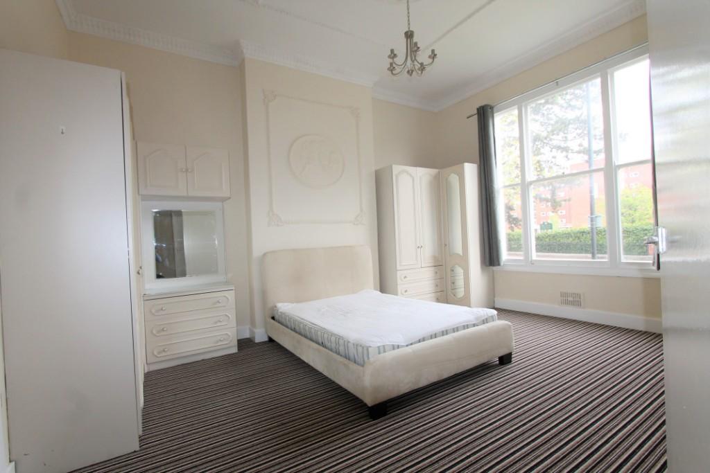 Apartment in Warwick, Sydenham, Royal Leamington Spa - View 3