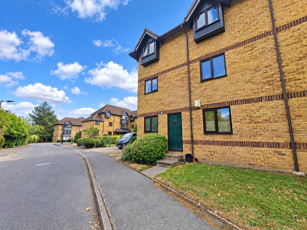Main image of property: Linwood Close, London, SE5