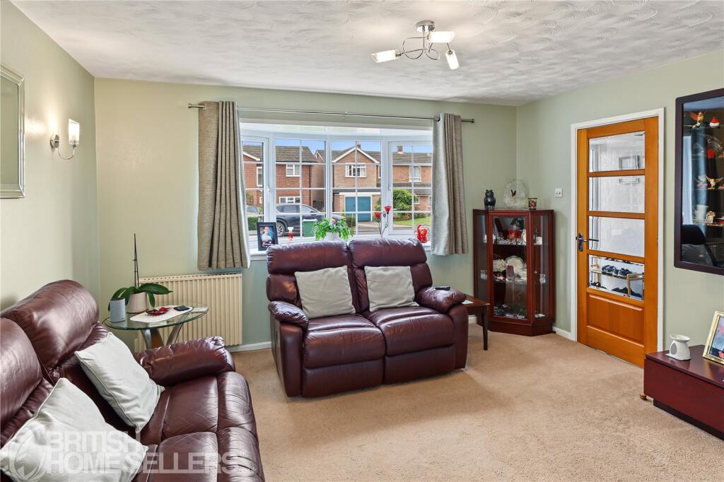 Cautley Close, Quainton, Aylesbury, Buckinghamshire, HP22 photo 4