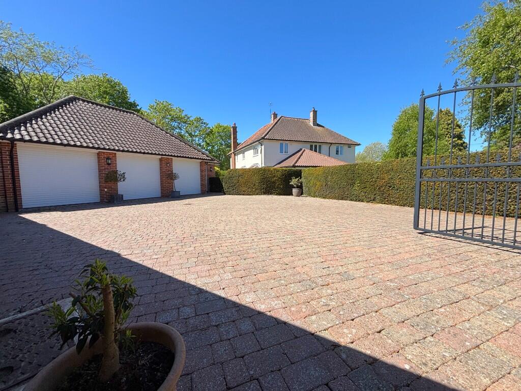 Main image of property: Castle Orchard, Bungay, Suffolk, NR35