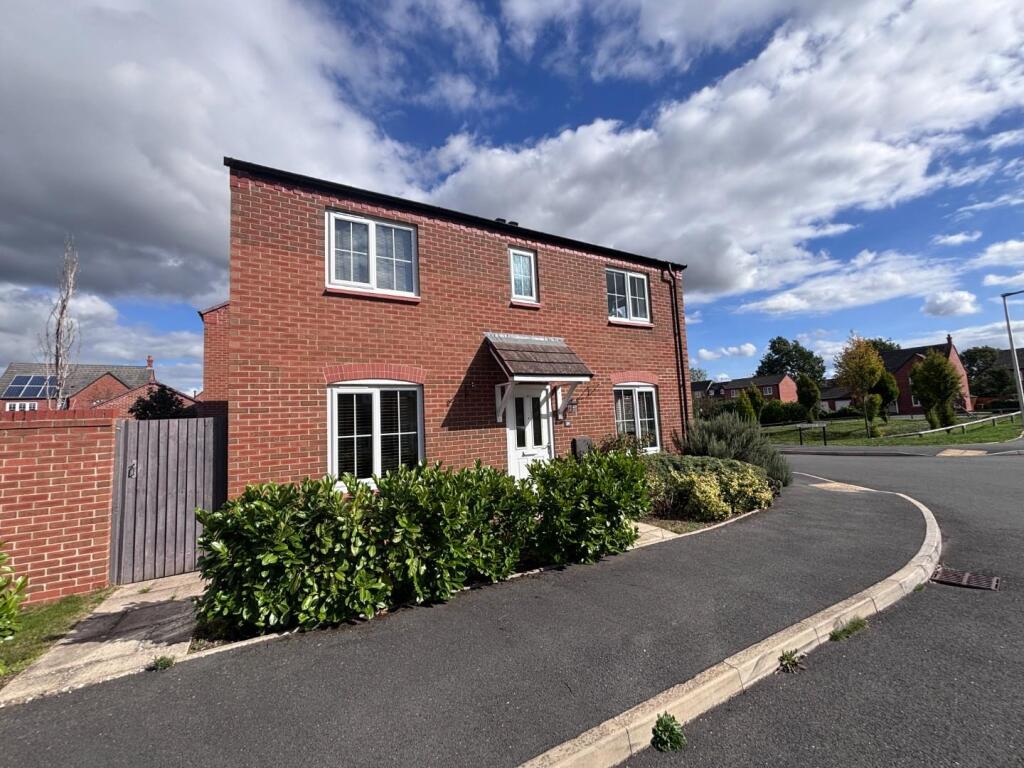 Main image of property: Oak Place, Bidford-on-Avon