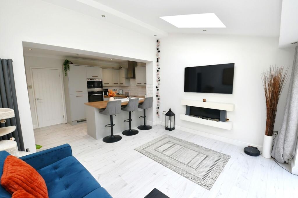 House in Wigan, Parr Bridge - View 2