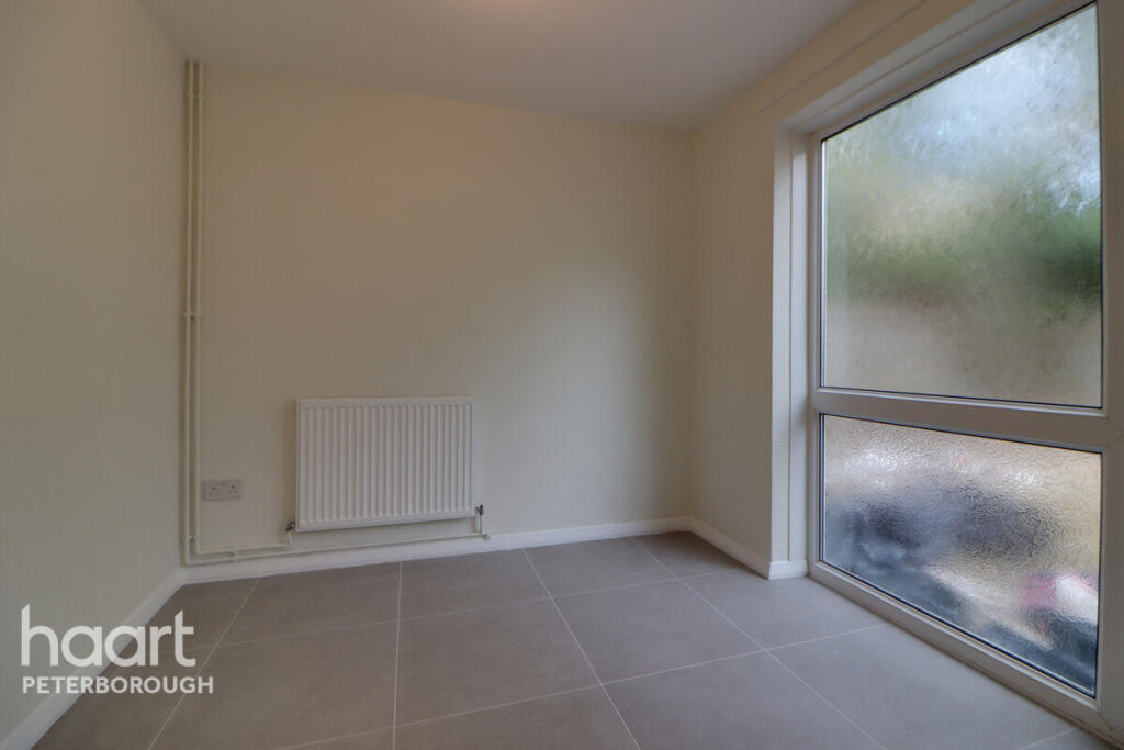 House in Peterborough - View 4