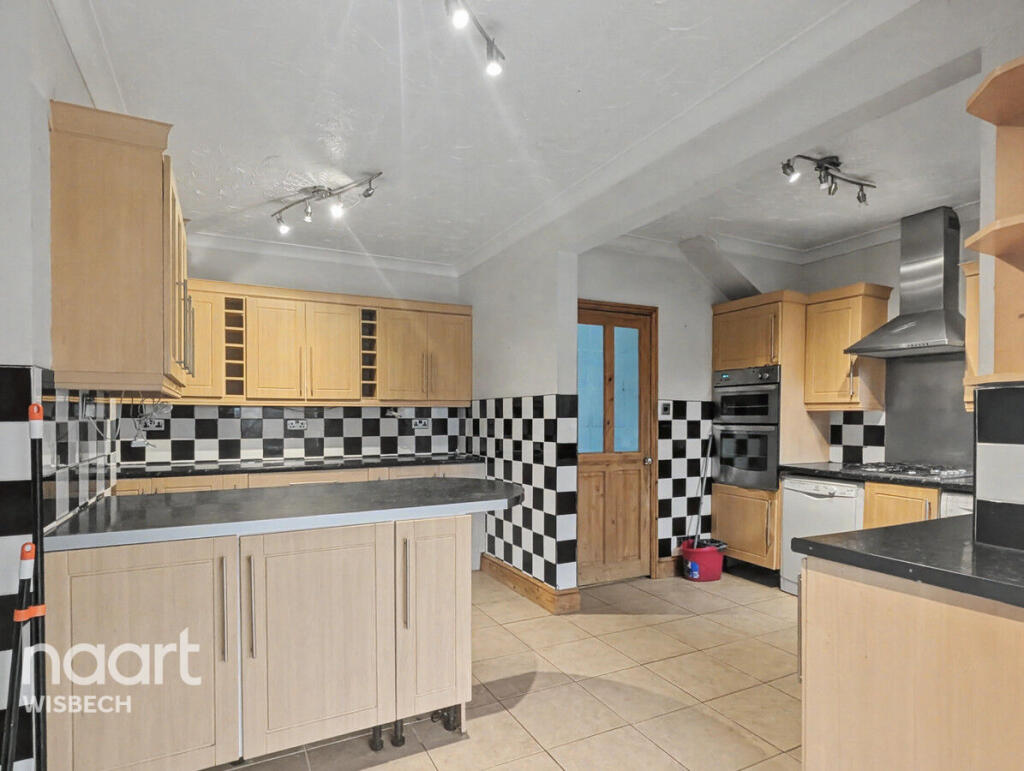 Leverington Road, Wisbech photo 2