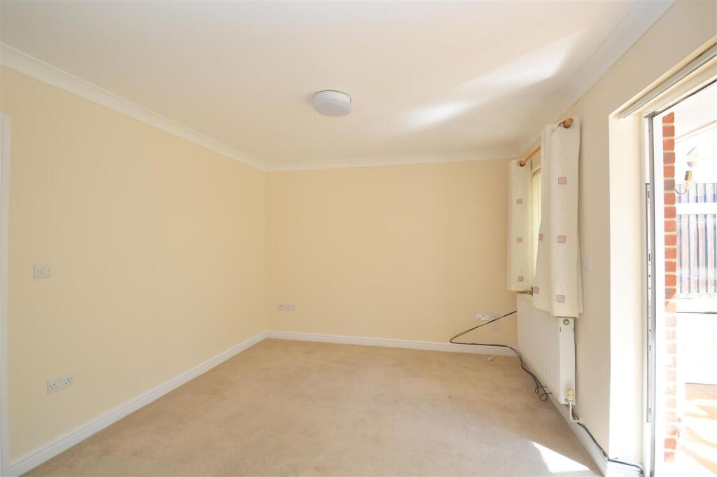 Ash Road, Newport - View 5