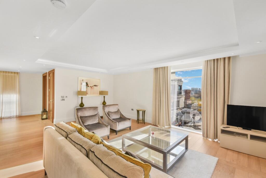 Main image of property: Temple House , Arundel Street ,The Strand, London WC2R