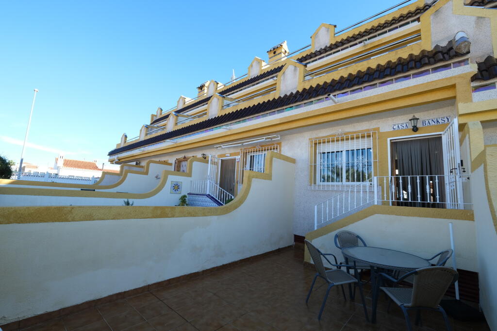 Main image of property: Valencia, Alicante, Playa Flamenca