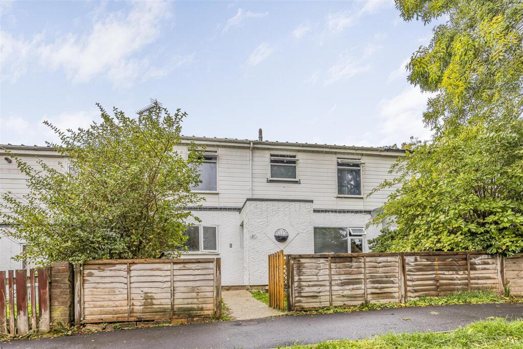 Main image of property: Curlew Gardens, Waterlooville