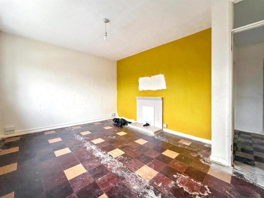 Apartment in Great Yarmouth, Norfolk - View 3