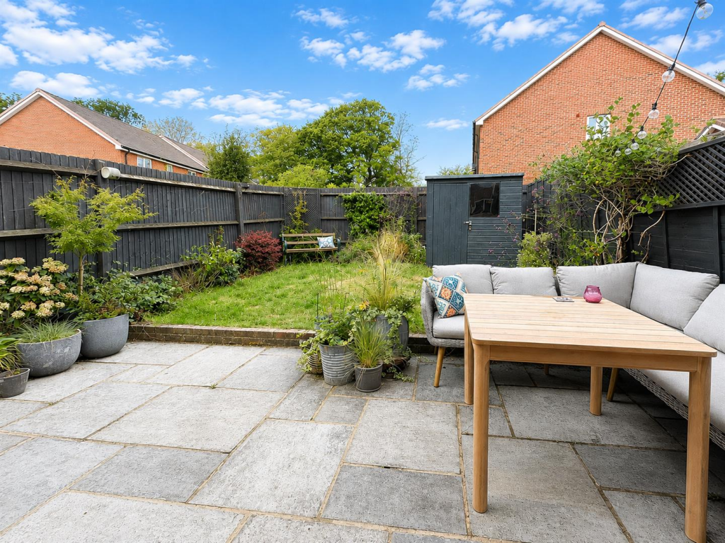House in Redhill - View 4