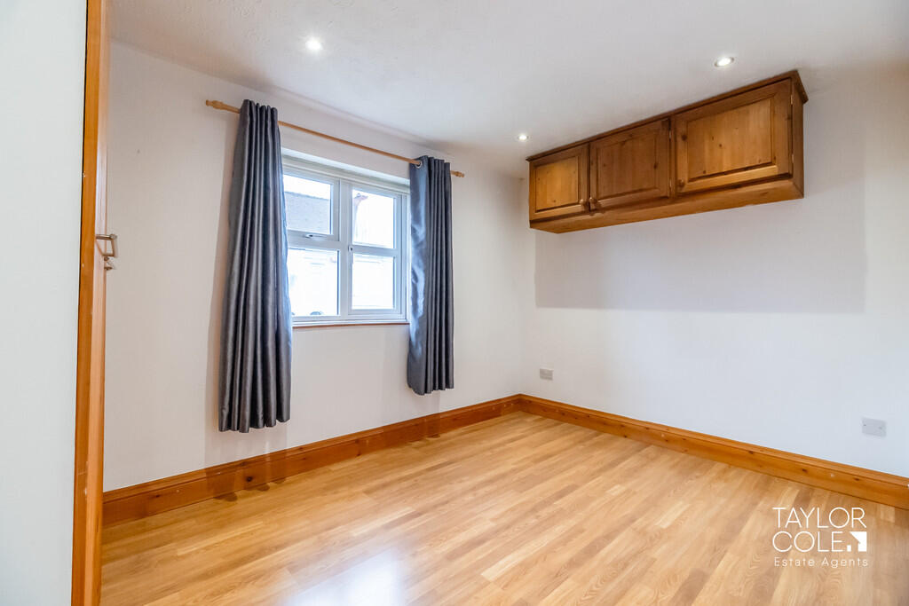 Additional image 5 of Furness, Tamworth