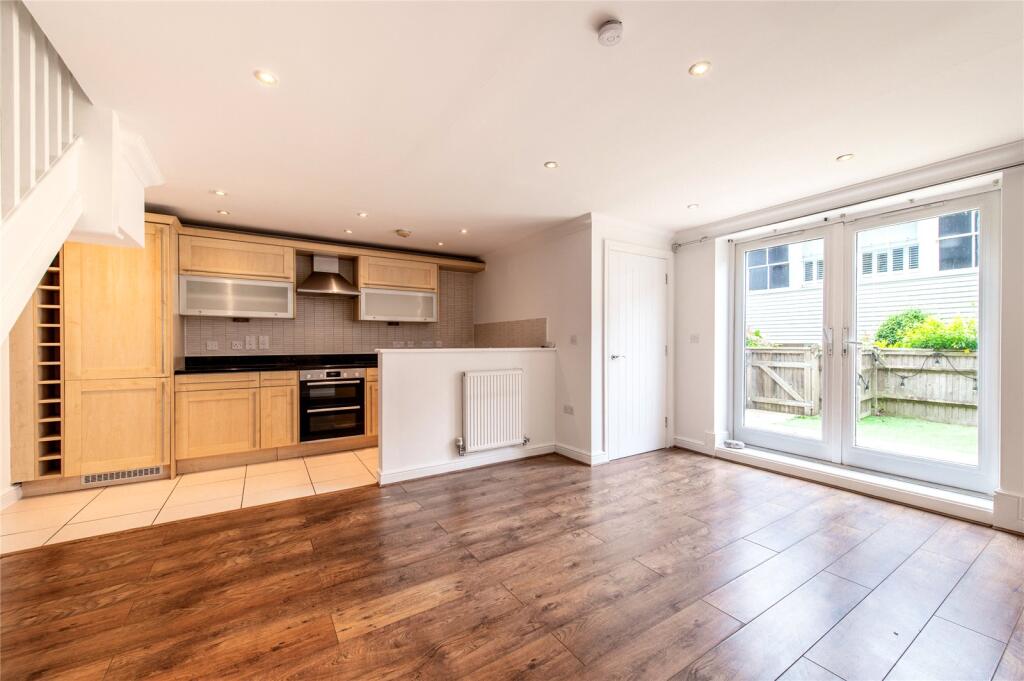 House in Rochester - View 4