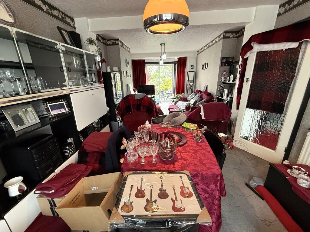 Carr Road, Northolt, Middlesex, UB5 4RB photo 3