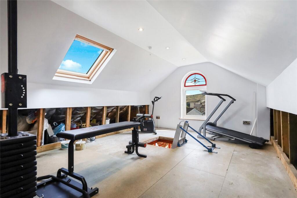 House in Paisley, Inverclyde - View 5