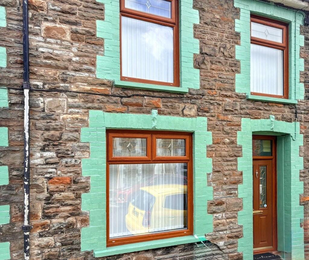 3-bed terraced on Dumfries Street, Treorchy, Rhondda Cynon Taff. CF42 6TS, £190,000
