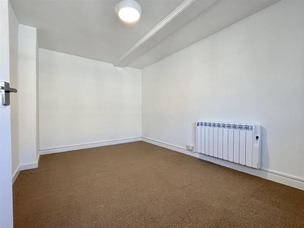 House in Dorchester - View 4