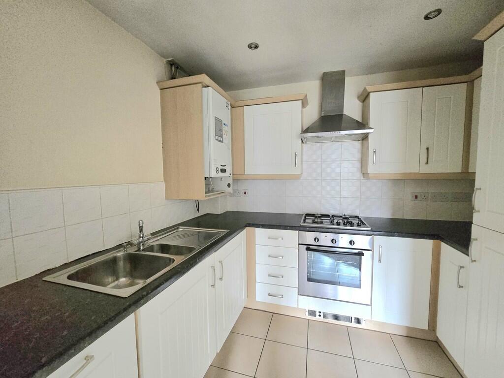 Apartment in Hartford, Cheshire West and Chester - View 3