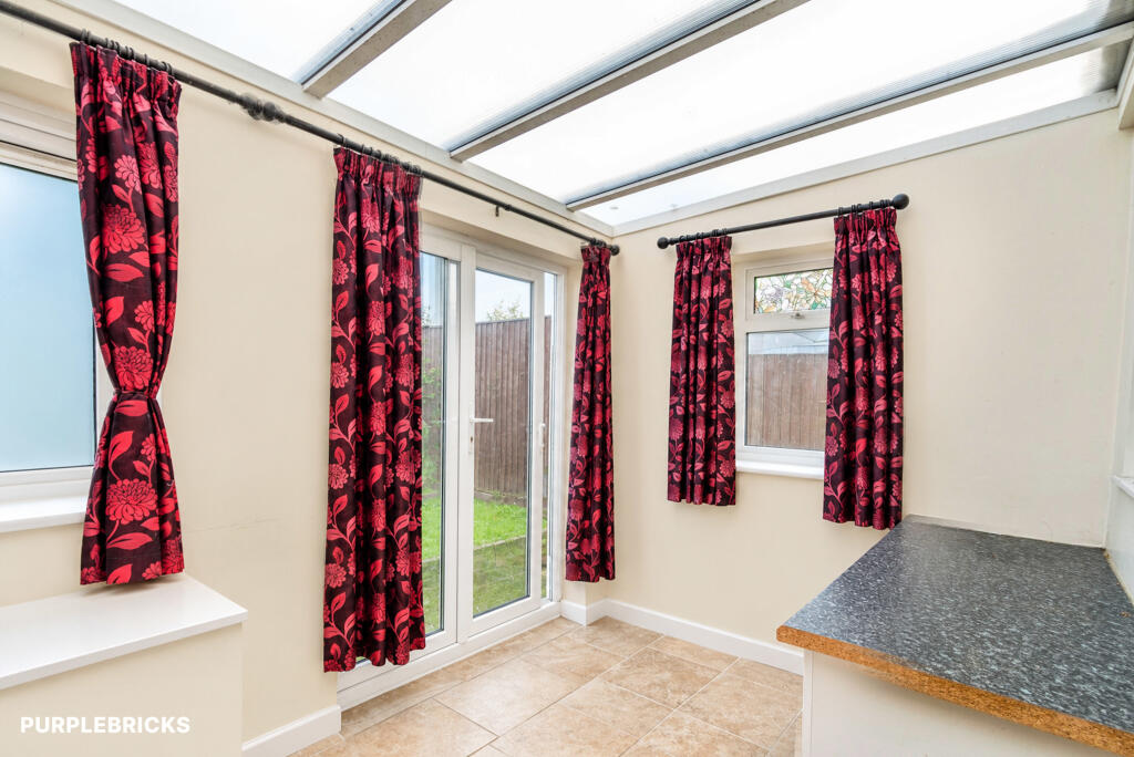 House in Wolverhampton, West Midlands - View 4