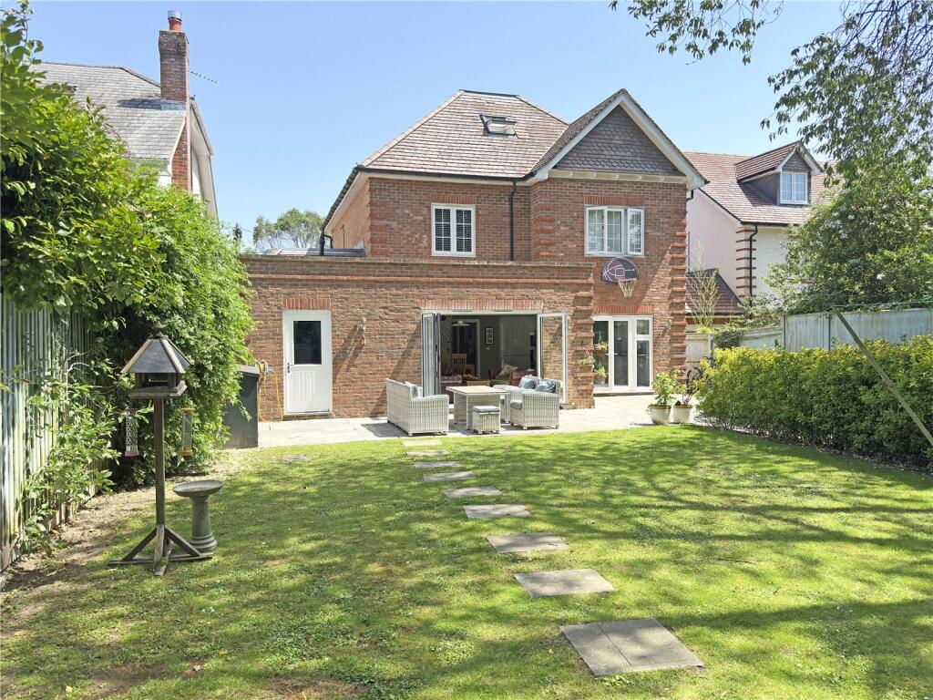 Westbeams Road, Sway, Lymington, Hampshire, SO41 photo 2